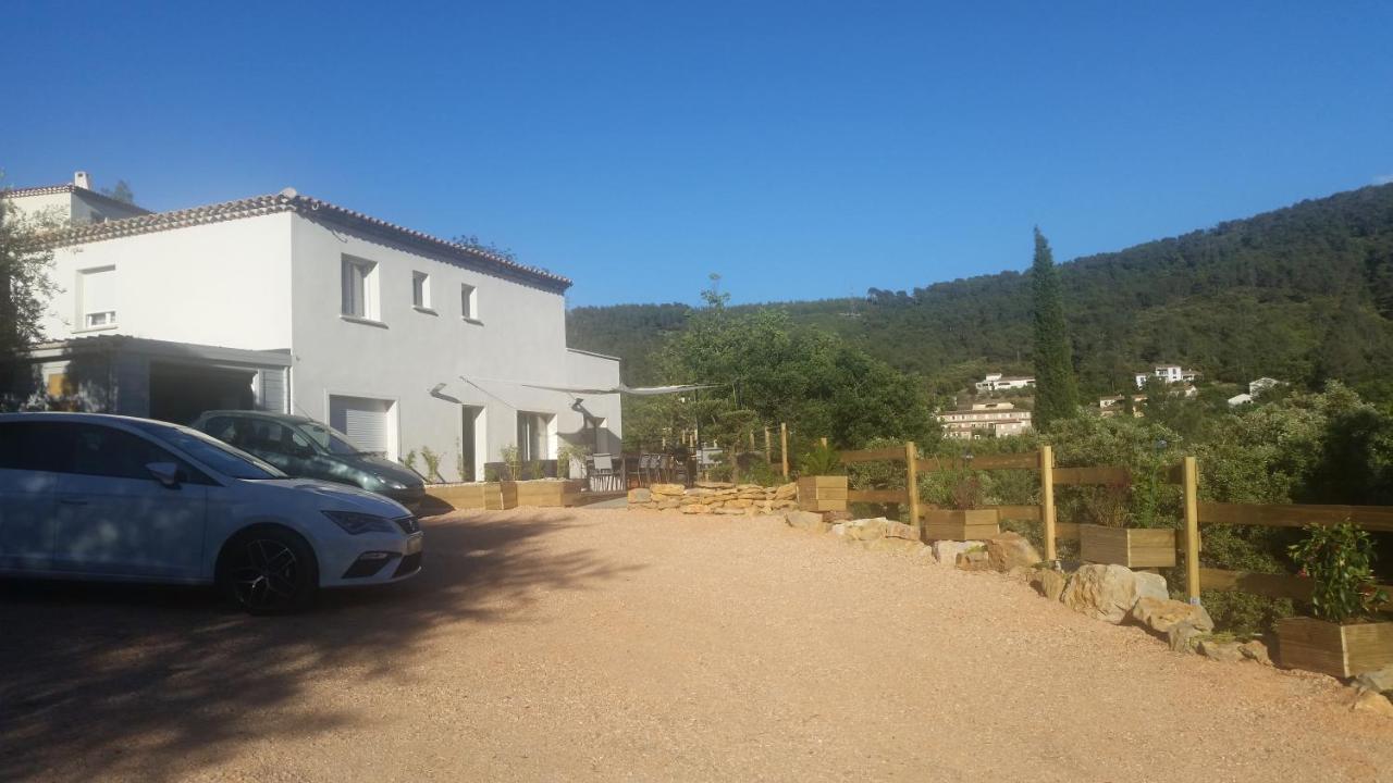 Les Chambres De Toucas Solliès-Toucas Exterior foto